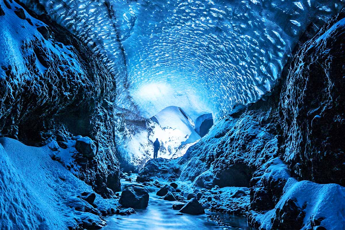 冰雪奇緣 藍冰洞探秘8日